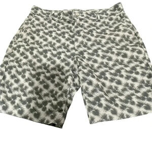 DKNY men’s patterned shorts